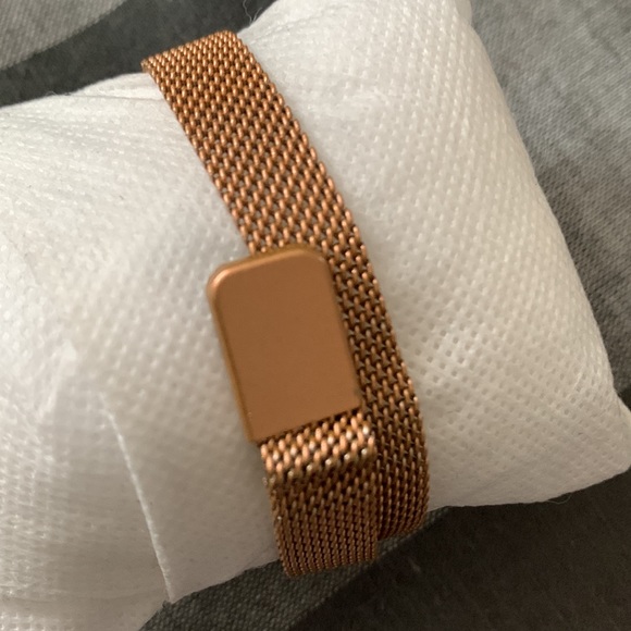 BRACELET & WATCH 🥰 - Picture 8 of 11